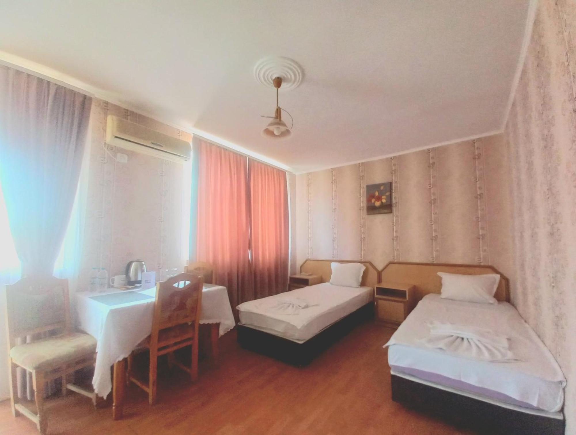 Hotel Kibor Gulubovo  Exteriör bild